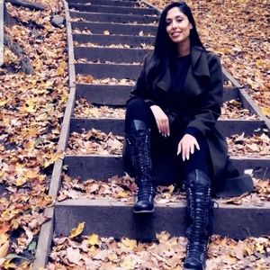 Meet your Posher, Hina